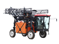<b>3WPJZ-1500-80自走式噴桿式噴霧機(jī)</b>